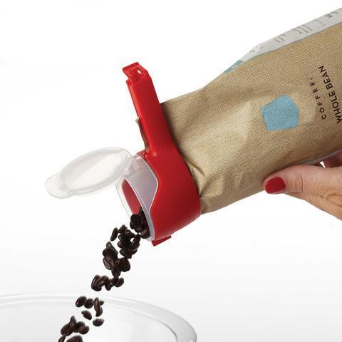 Multifunctional Sealing clip for food conservation